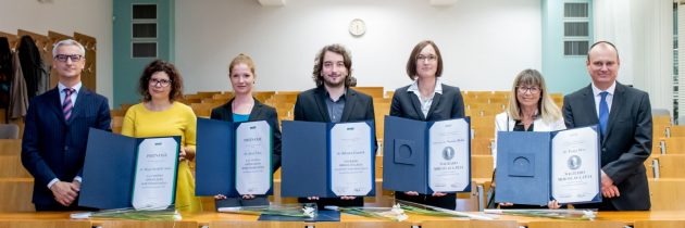 Podelitev nagrad in priznanj Miroslava Zeia na Nacionalnem inštitutu za biologijo (NIB)