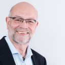 dr. Tony Raven – Evalvacija raziskovalnega sistema v Veliki Britaniji