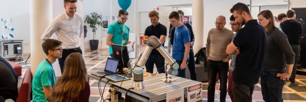 ODPOVEDANO: Roboti na ljubljanski Fakulteti za elektrotehniko