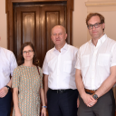 Zakaj je antisnov tako redka?